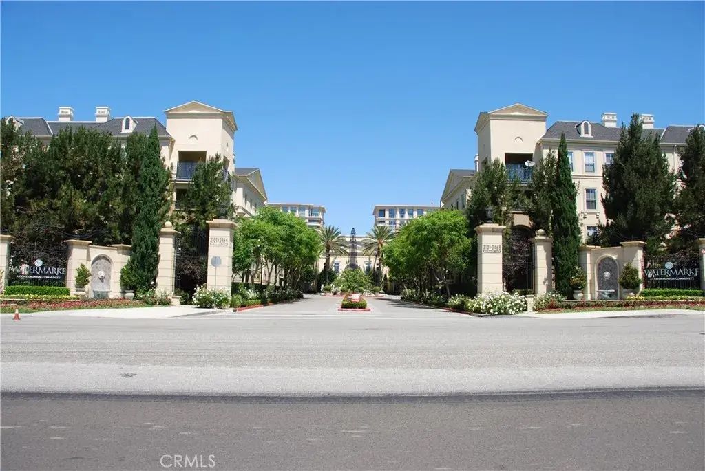 3458 Watermarke, Irvine