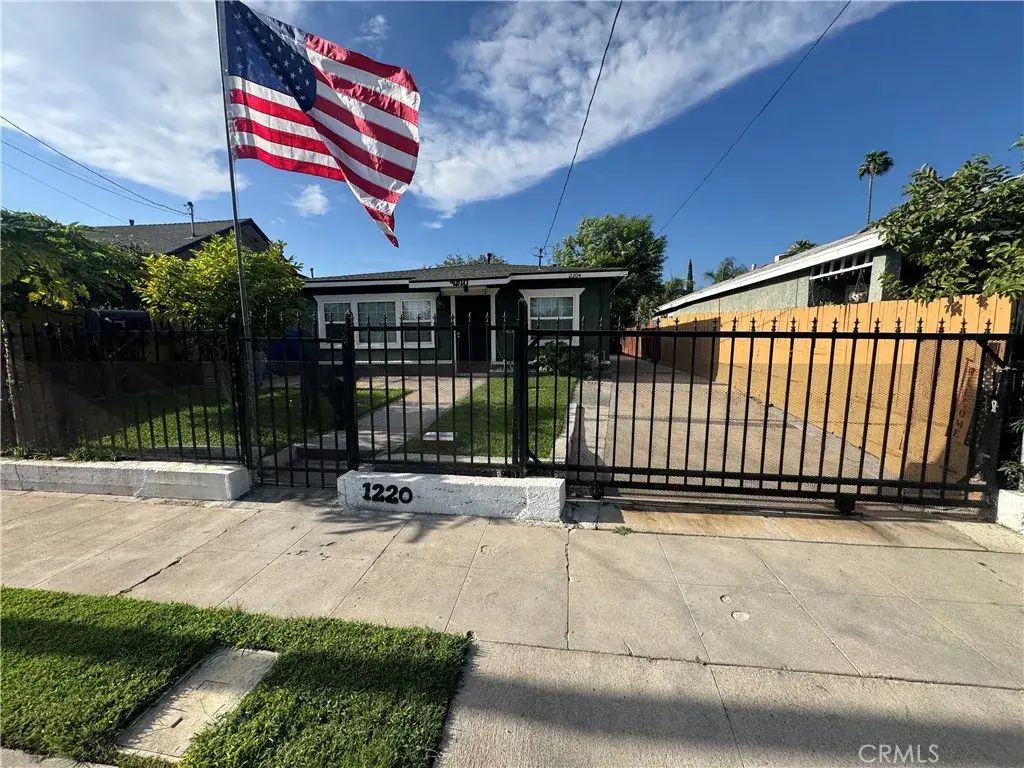 1220 W Victoria, San Bernardino
