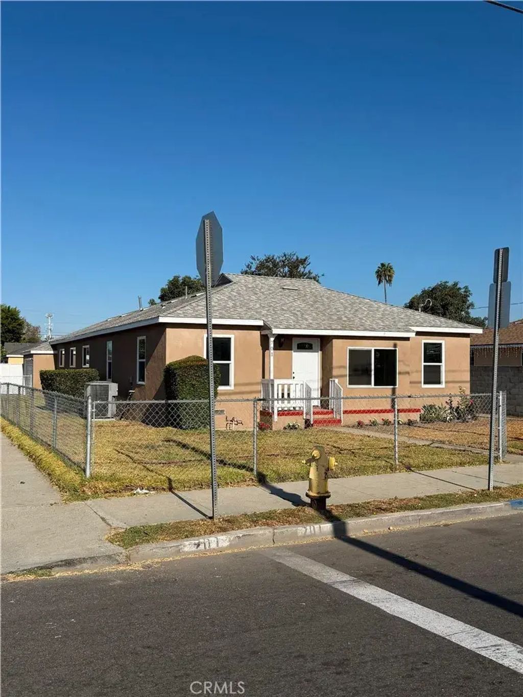 701 N Willow Avenue, Compton