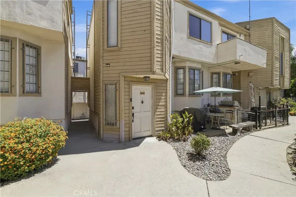 14715 Saticoy 9, Van Nuys