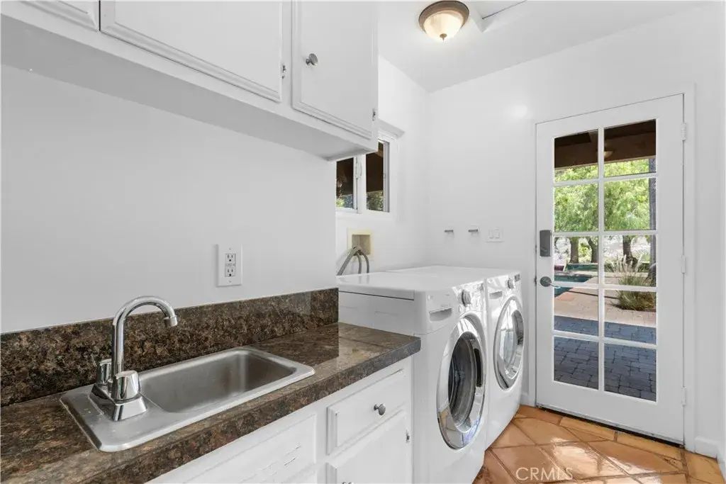 11064 Mcbroom, Shadow Hills