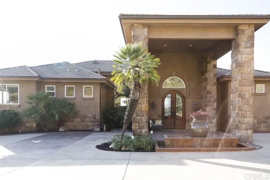 9124 Shadow Hill, Santee