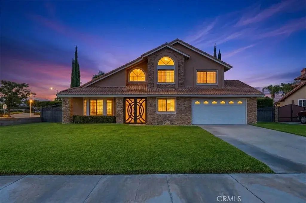 1090 W Huff Street, Rialto