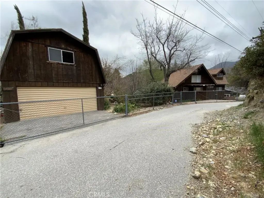253 Seymour, Lytle Creek