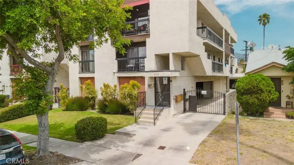 425 W Lomita Avenue, Glendale