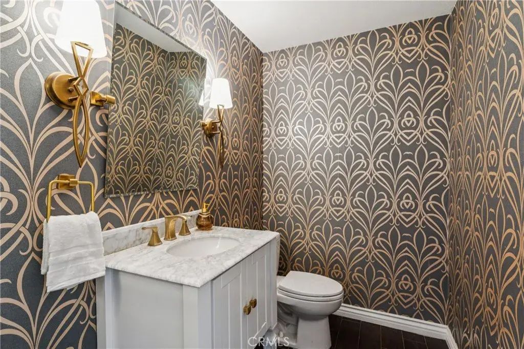 3215 Crystal Ridge Circle, Corona