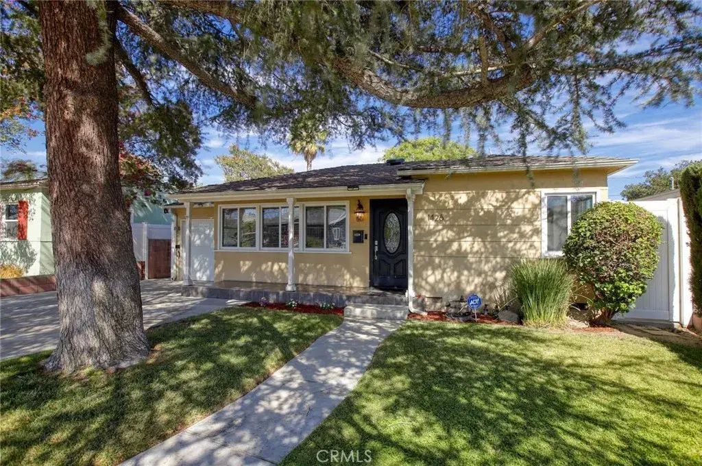 1426 N Avon, Burbank