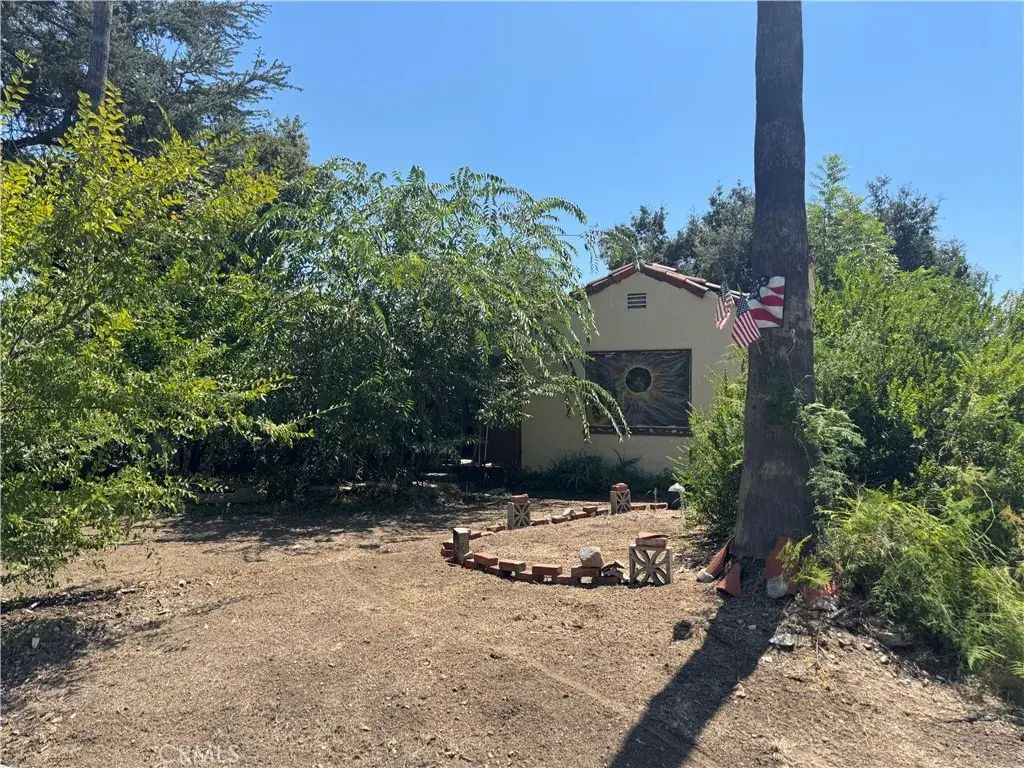 1986 Garfias, Pasadena