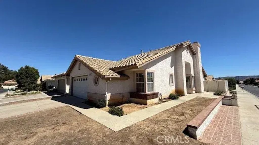 6384 Colonial, Banning