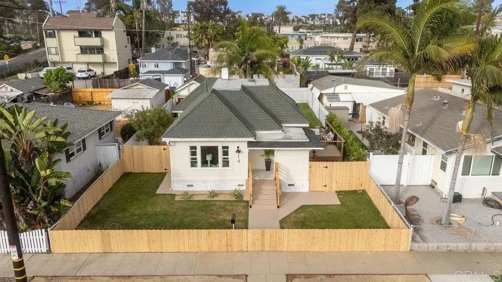714 Ditmar Street North, Oceanside