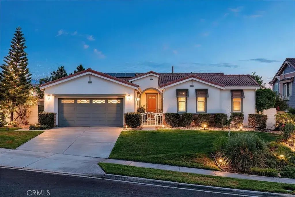 4795 Thornbush, Fontana