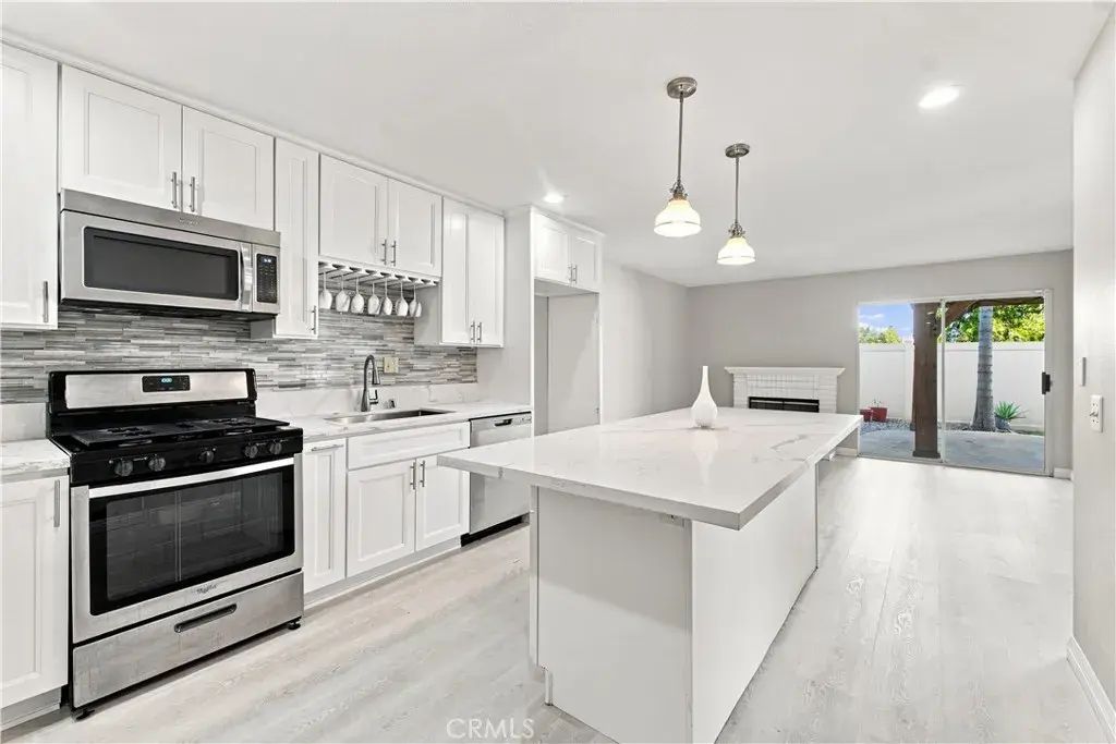 811 Ranch Vista, Corona