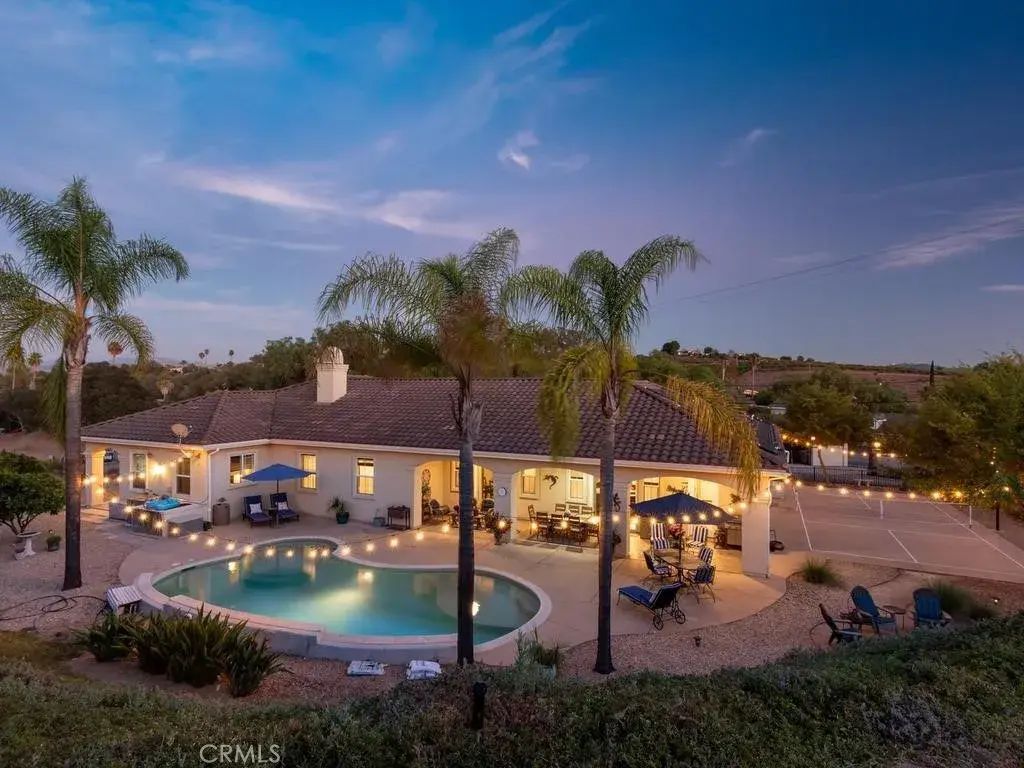 9430 W Lilac, Escondido