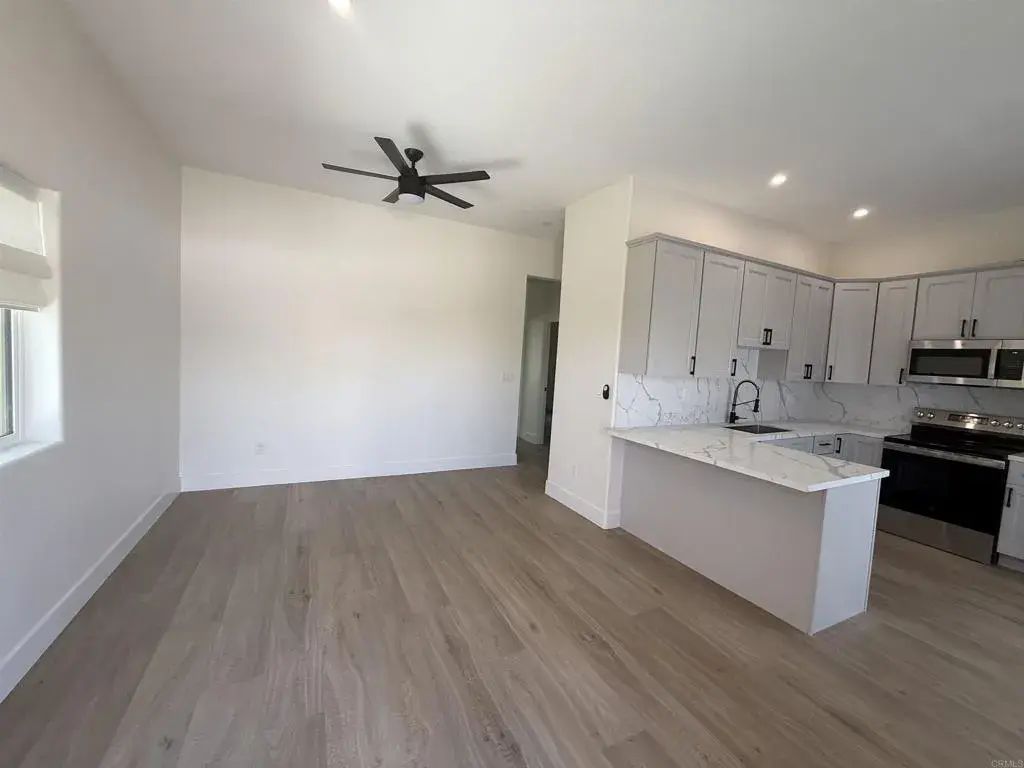 3204 Neosho Place, 