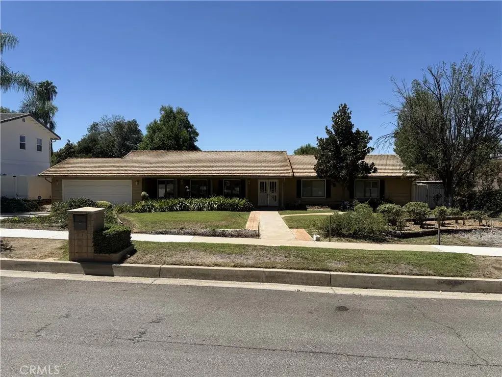 1524 Dwight, Redlands