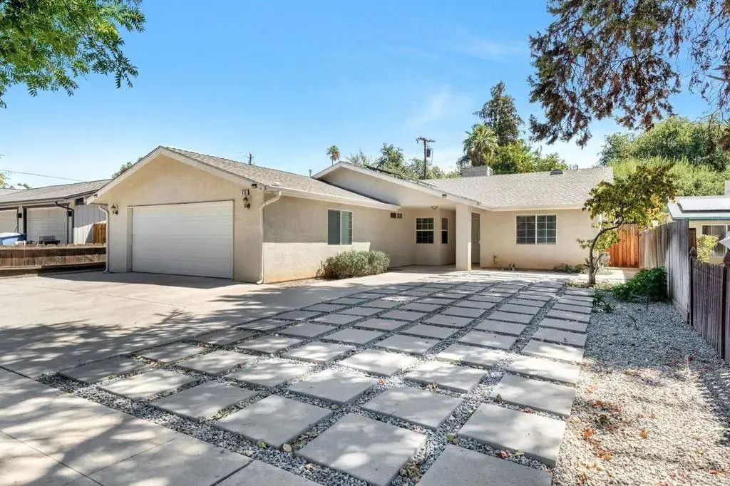 413 S Villa Avenue, Fresno