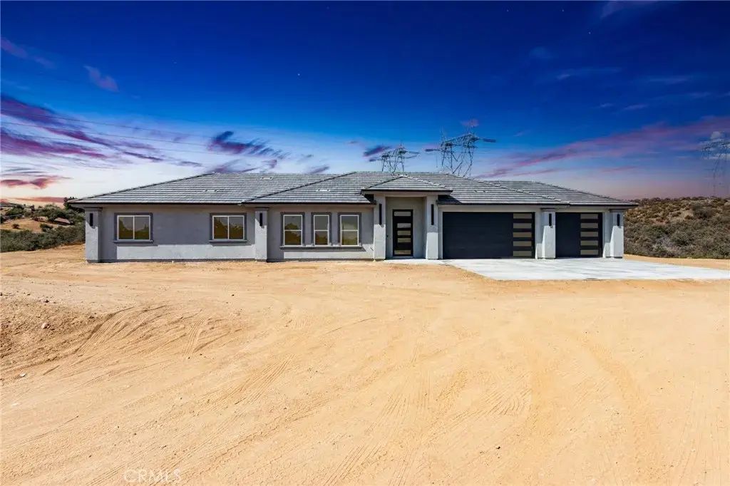 6848 Braceo Street, Oak Hills