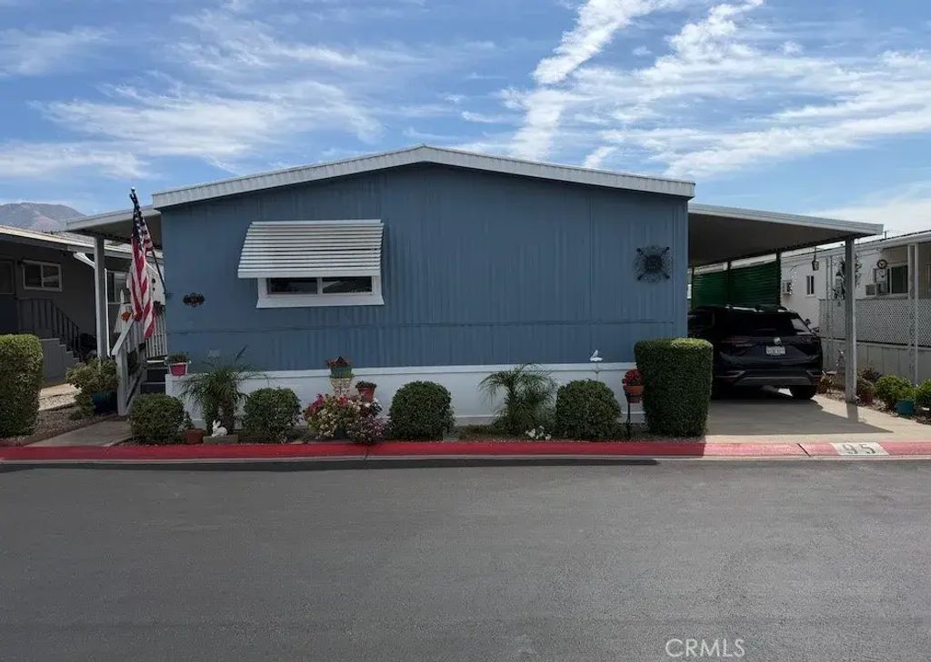 2727 Pacific 95, Highland