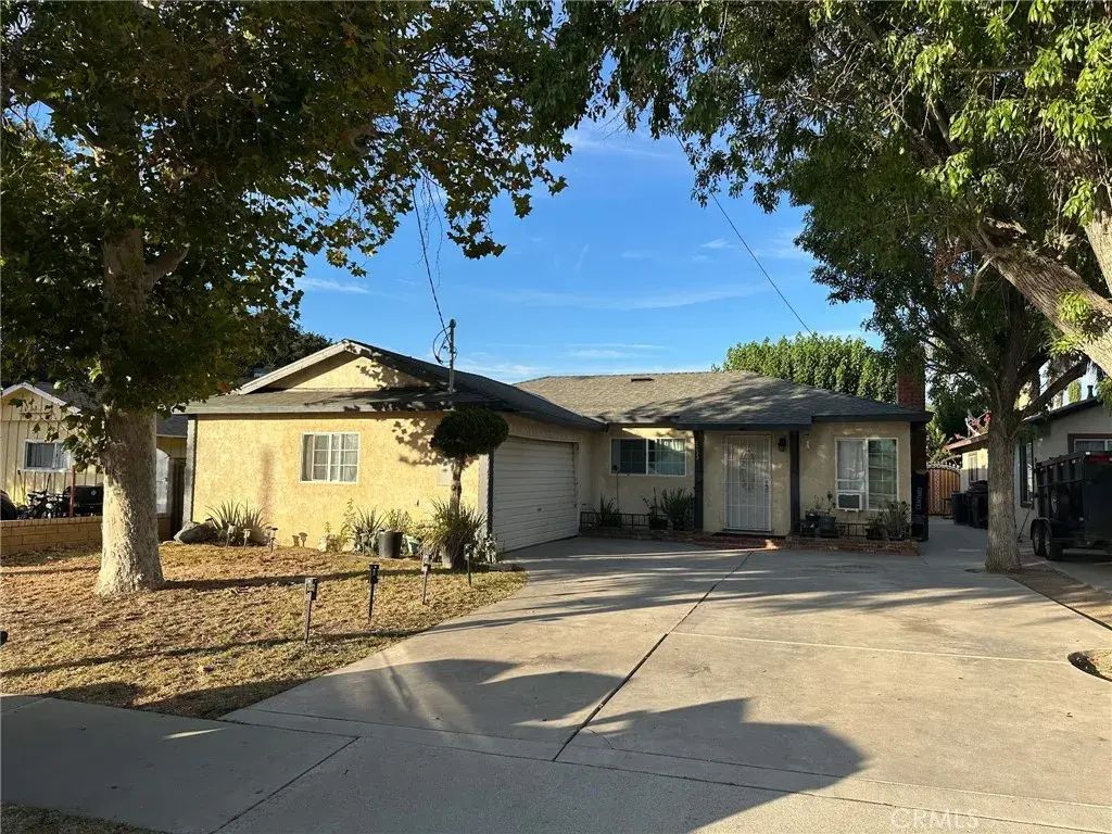 25022 Newhall, Newhall