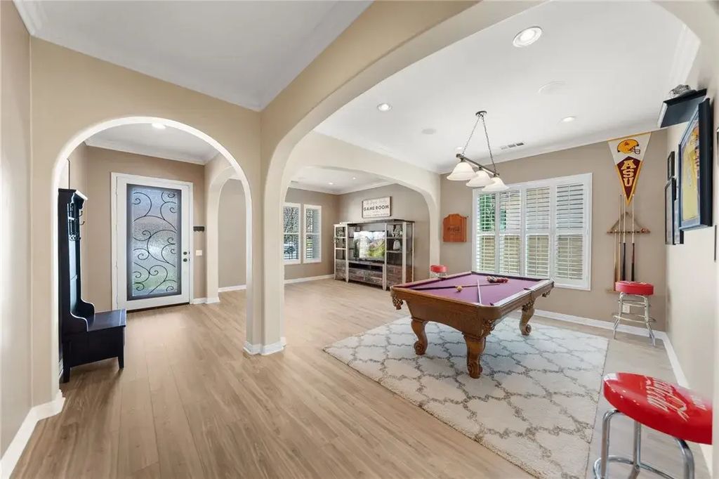 33725 Pebble Brook Circle, Temecula