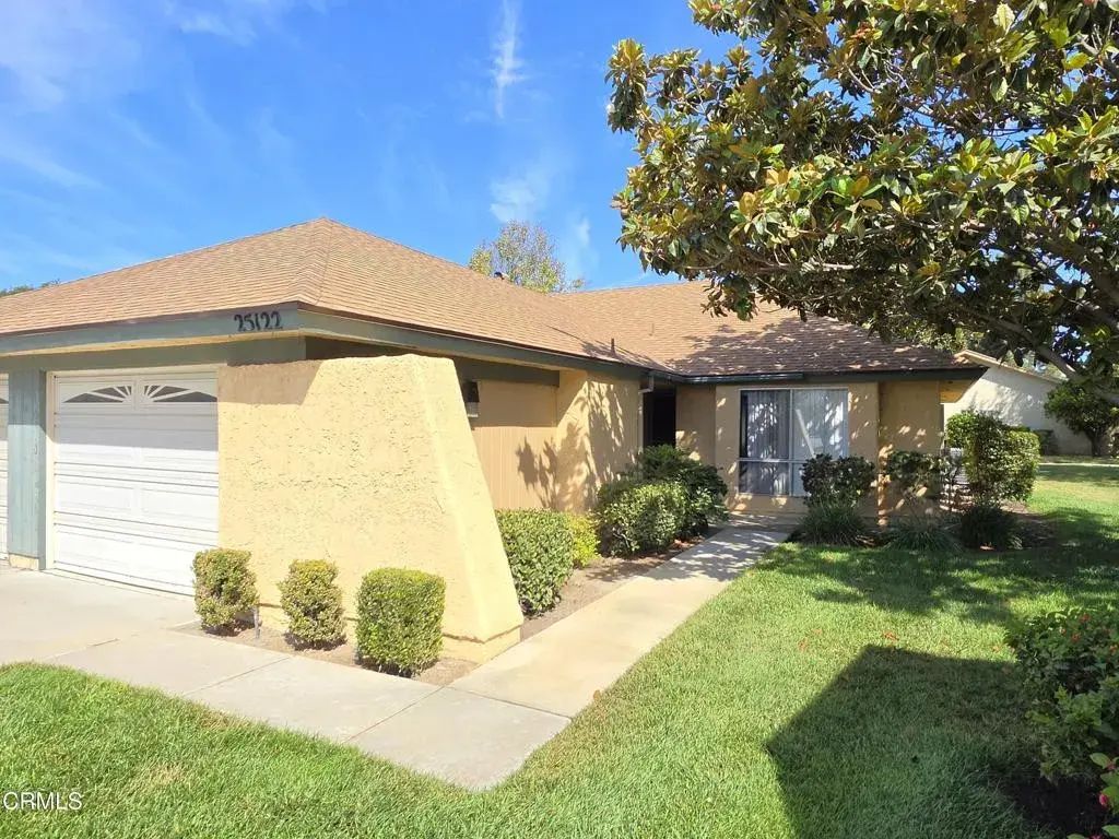 25122 Village 25, Camarillo