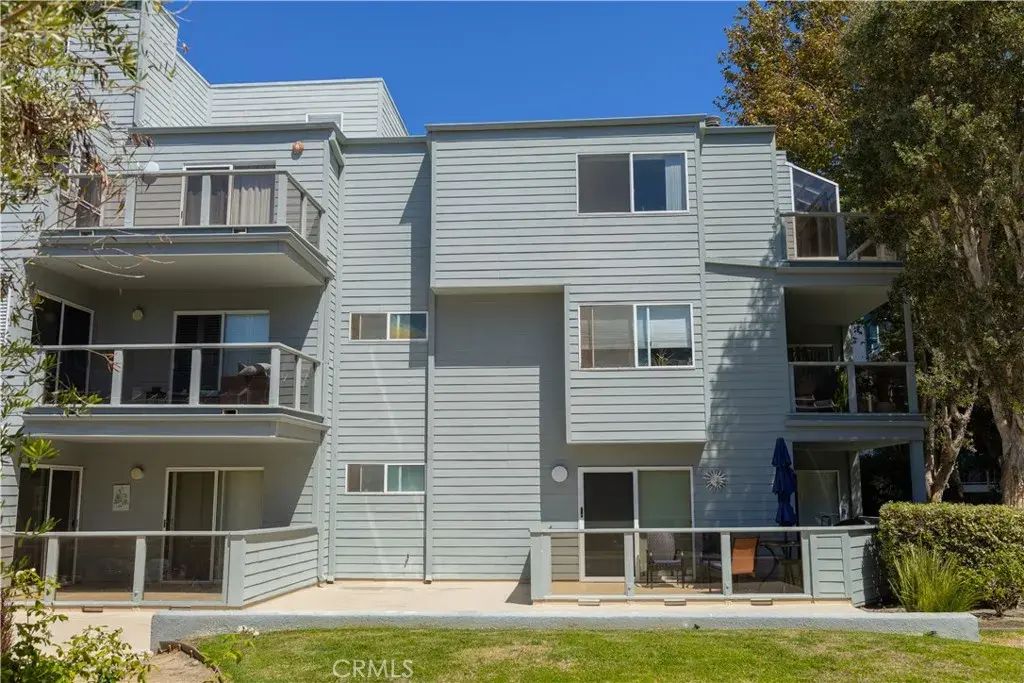 210 The Village 305, Redondo Beach