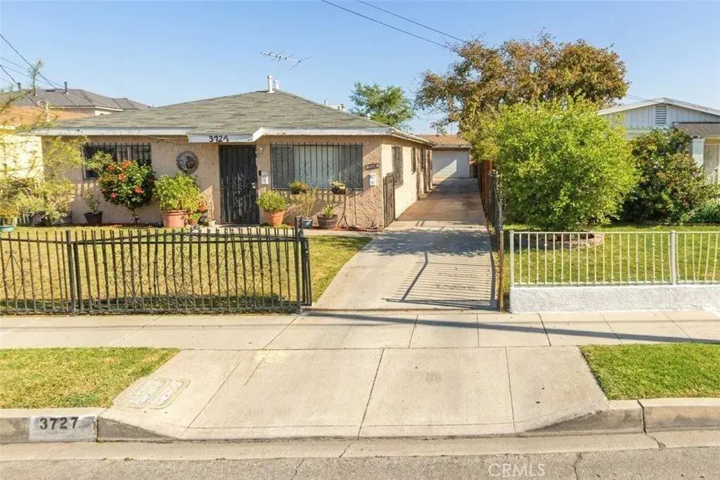 3727 Olive, Huntington Park