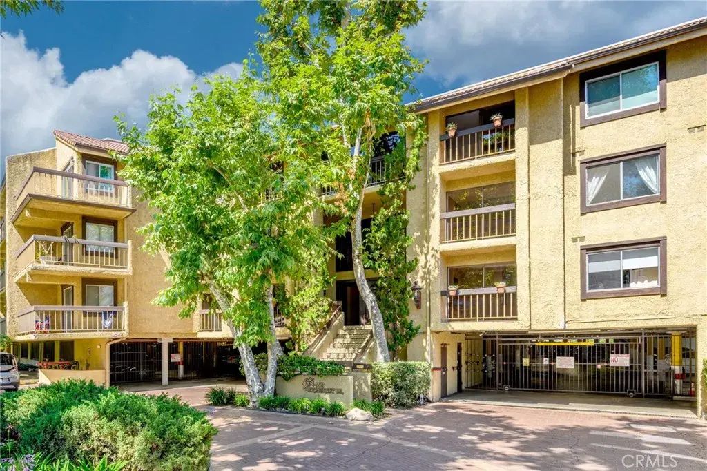 3481 Stancrest Drive 206, Glendale