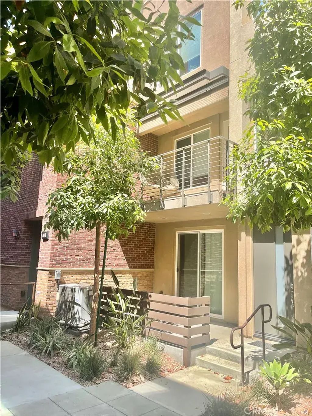 422 W Route 66 70, Glendora
