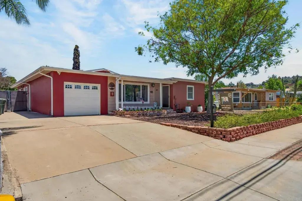 1045 S Magnolia, El Cajon