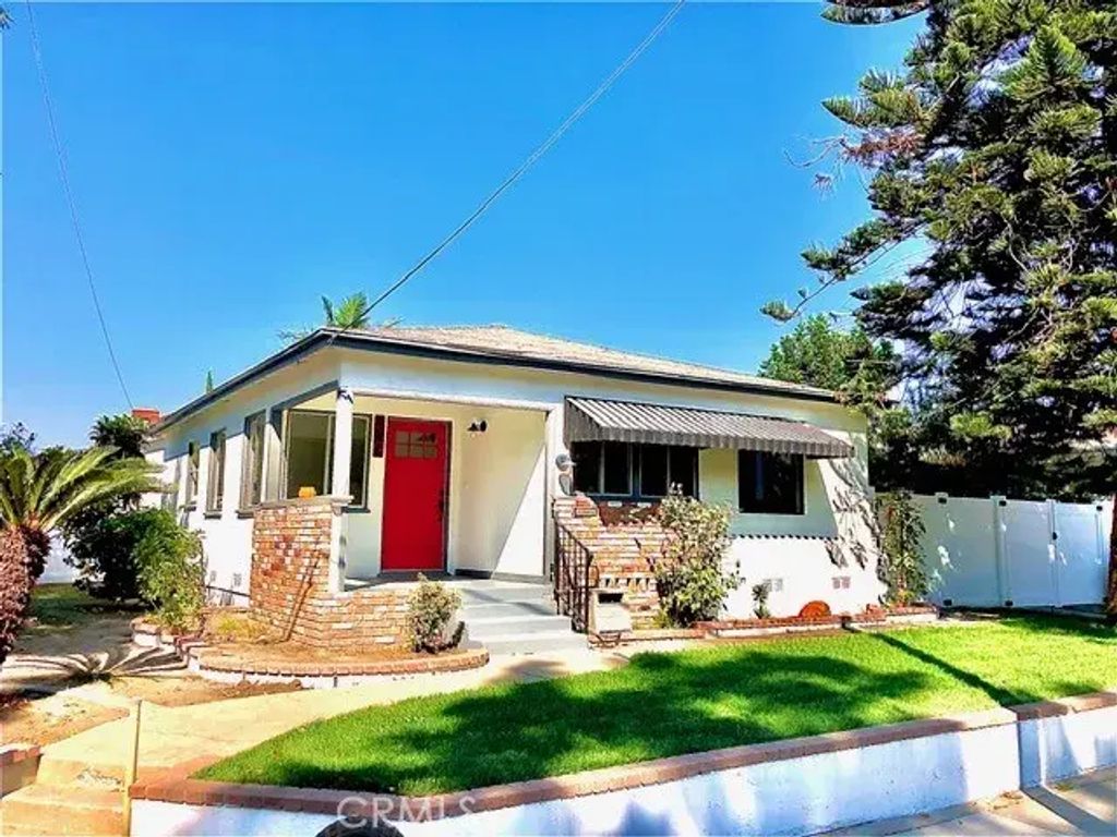 101 E 35th, Long Beach