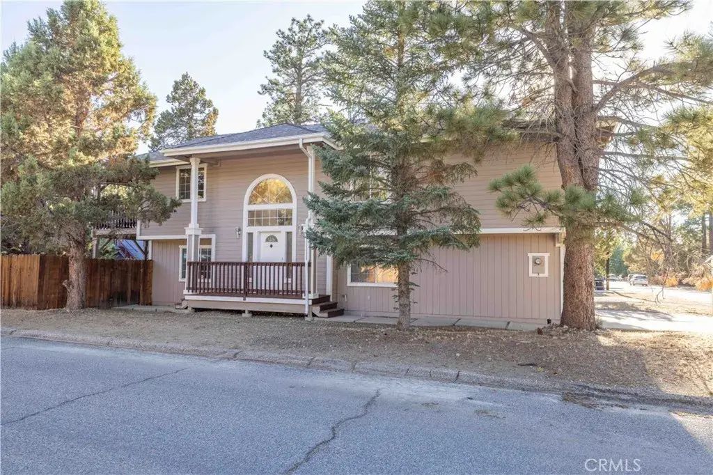 444 Elysian, Big Bear City
