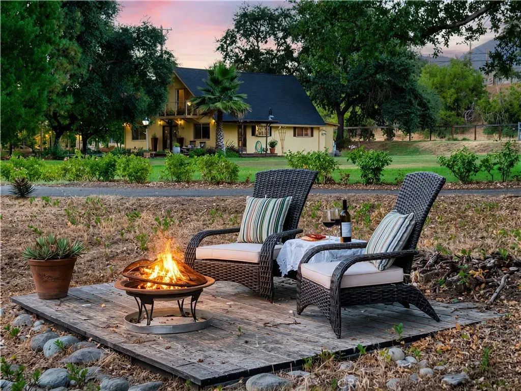 6733 Live Oak Drive, Kelseyville