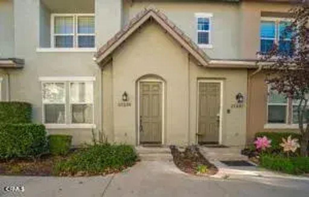 27285 Blue Spruce Place, Valencia