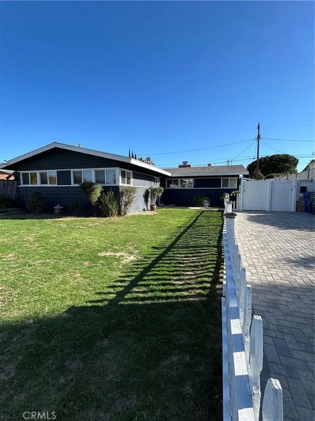 17214 Donmetz, Granada Hills