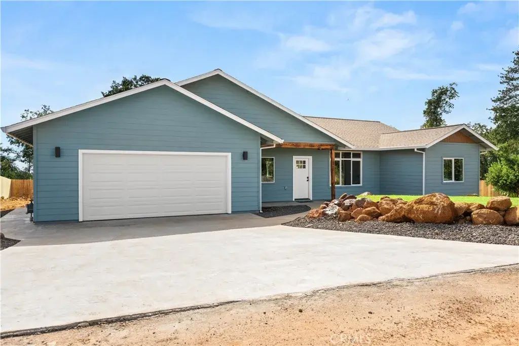 450 Stacy Lane, Paradise