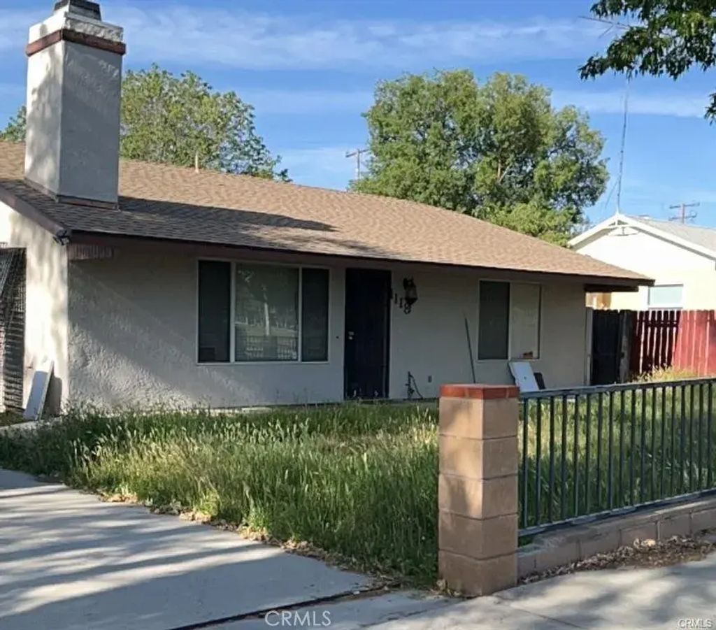 1118 E Campus Way, Hemet
