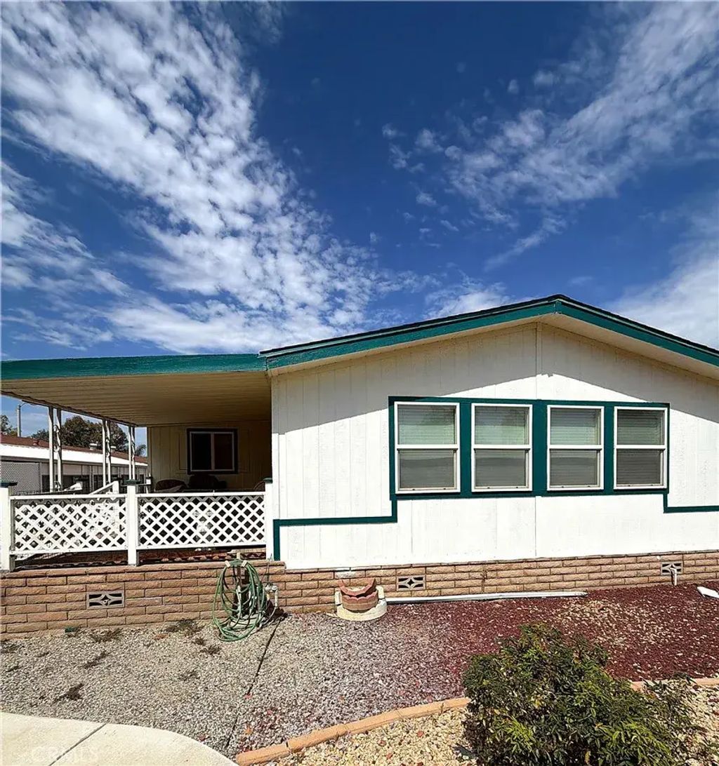 1378 Bishop, Hemet