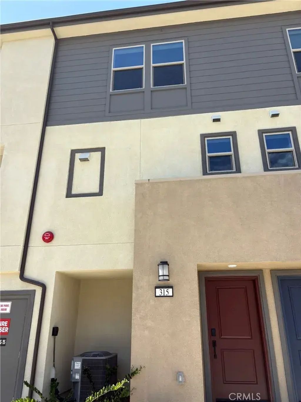 315 Honeysuckle Way, Oceanside
