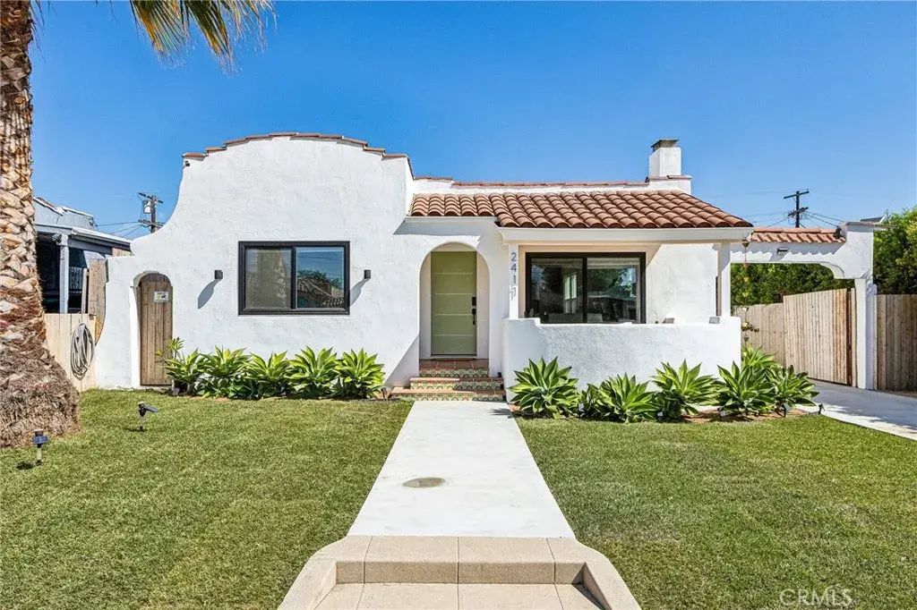 2417 W 75th Street, Los Angeles