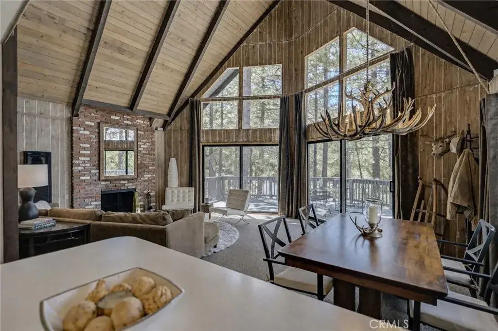 1604 Woodland Drive, Pine Mountain Club