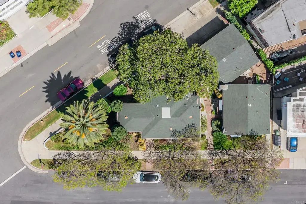 1700-1702-1704 Glendon Avenue, Los Angeles