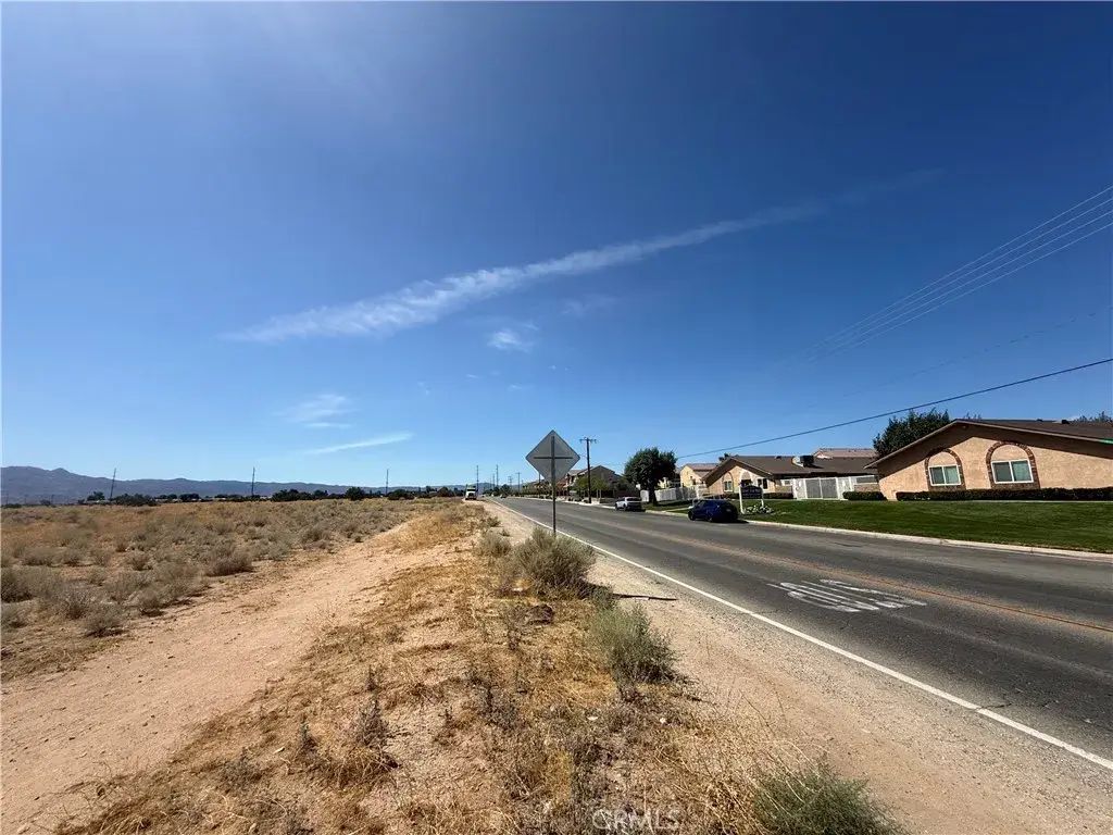 8859 E, Hesperia