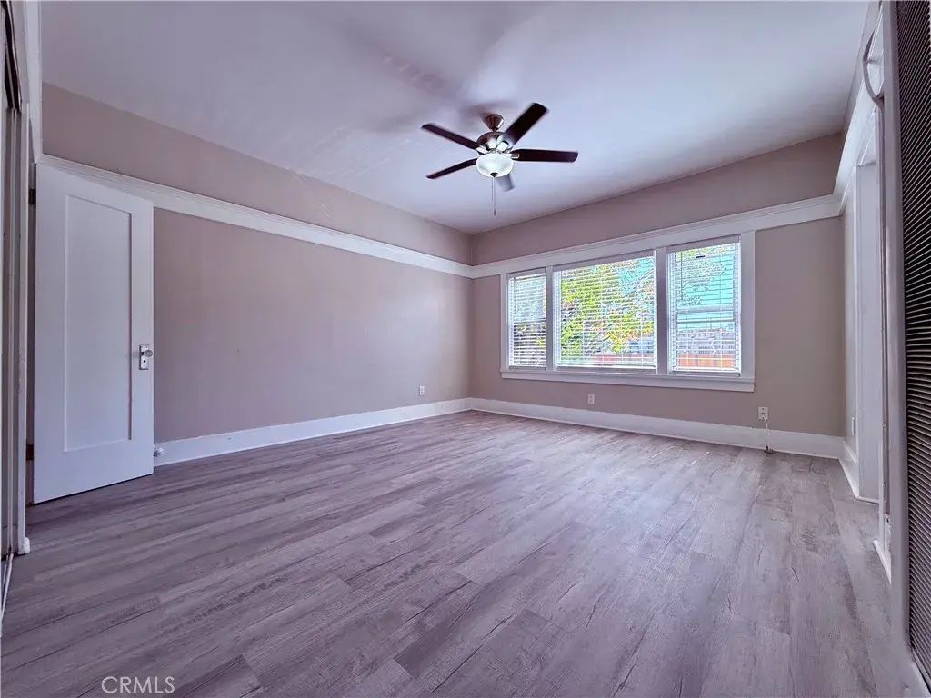 406 Linden Avenue 11, Long Beach