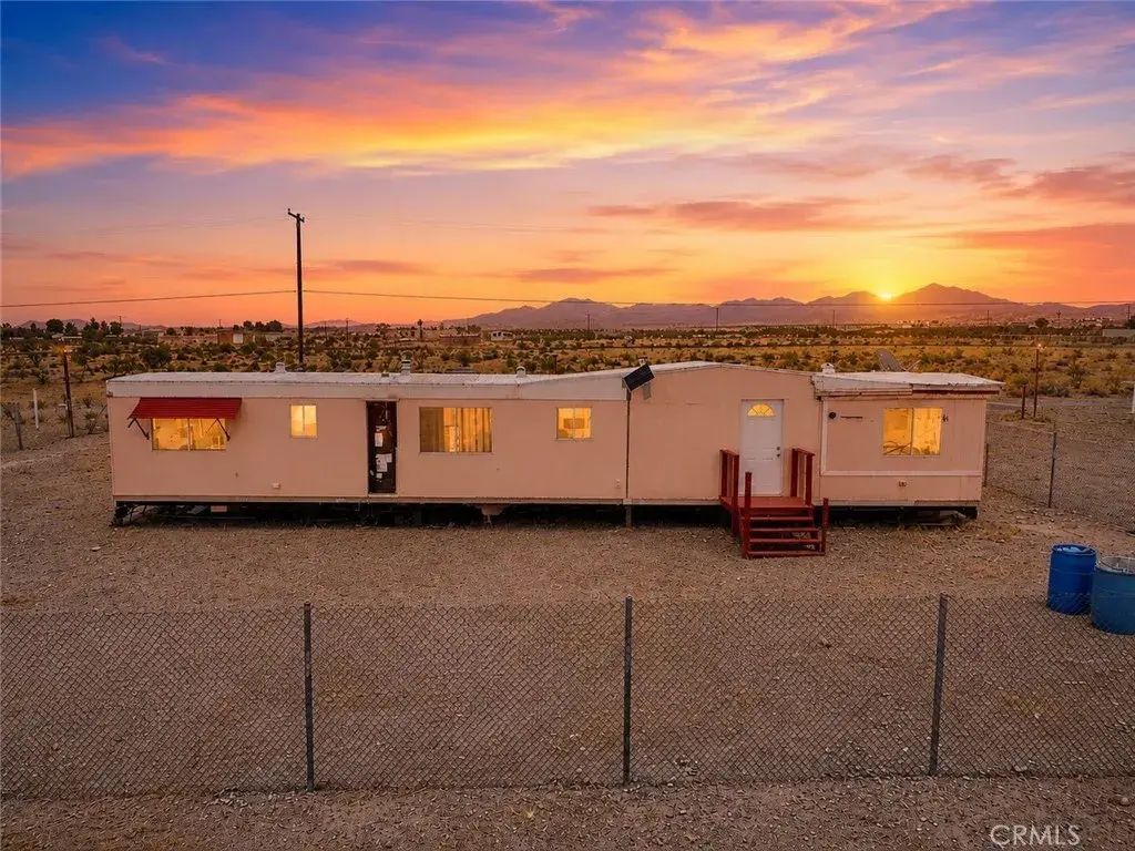 22770 Sunflower, Oro Grande