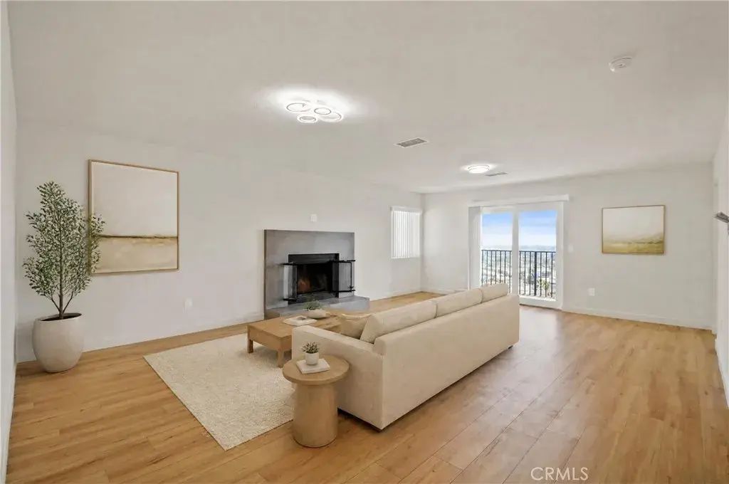 4217 Mesa, Torrance
