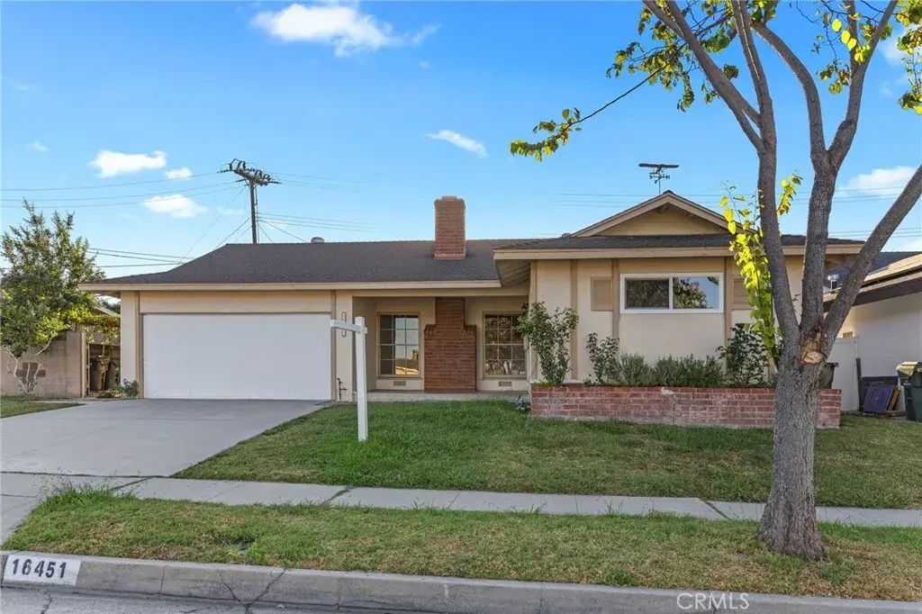16451 Rhone, Huntington Beach