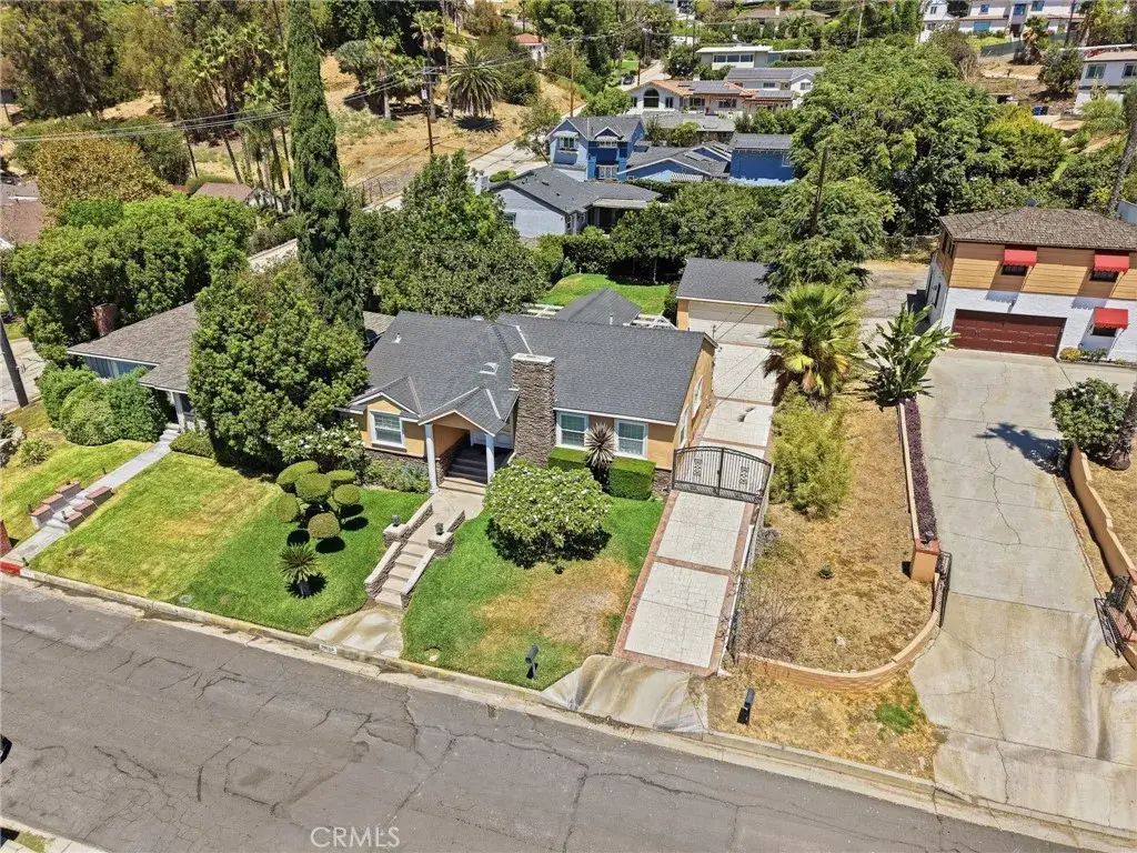 11809 Norino, Whittier