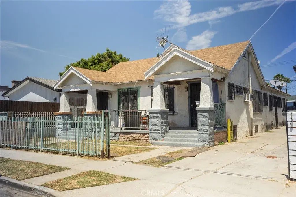 1631 W 38th, Los Angeles