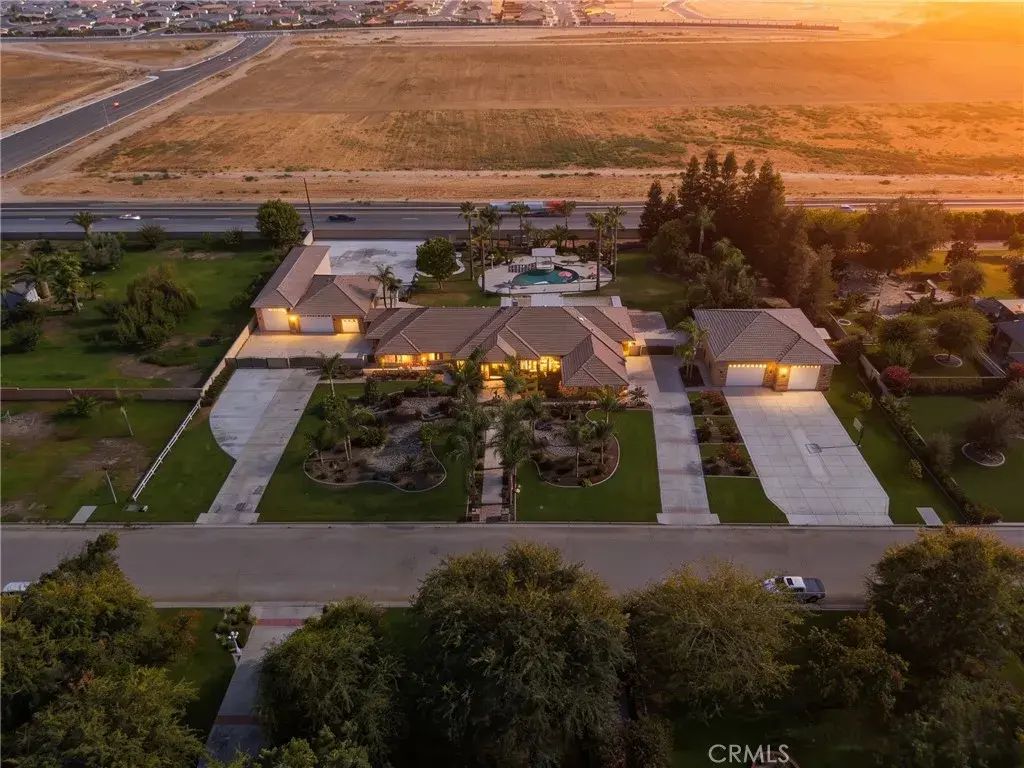 17041 Anelura Court, Bakersfield